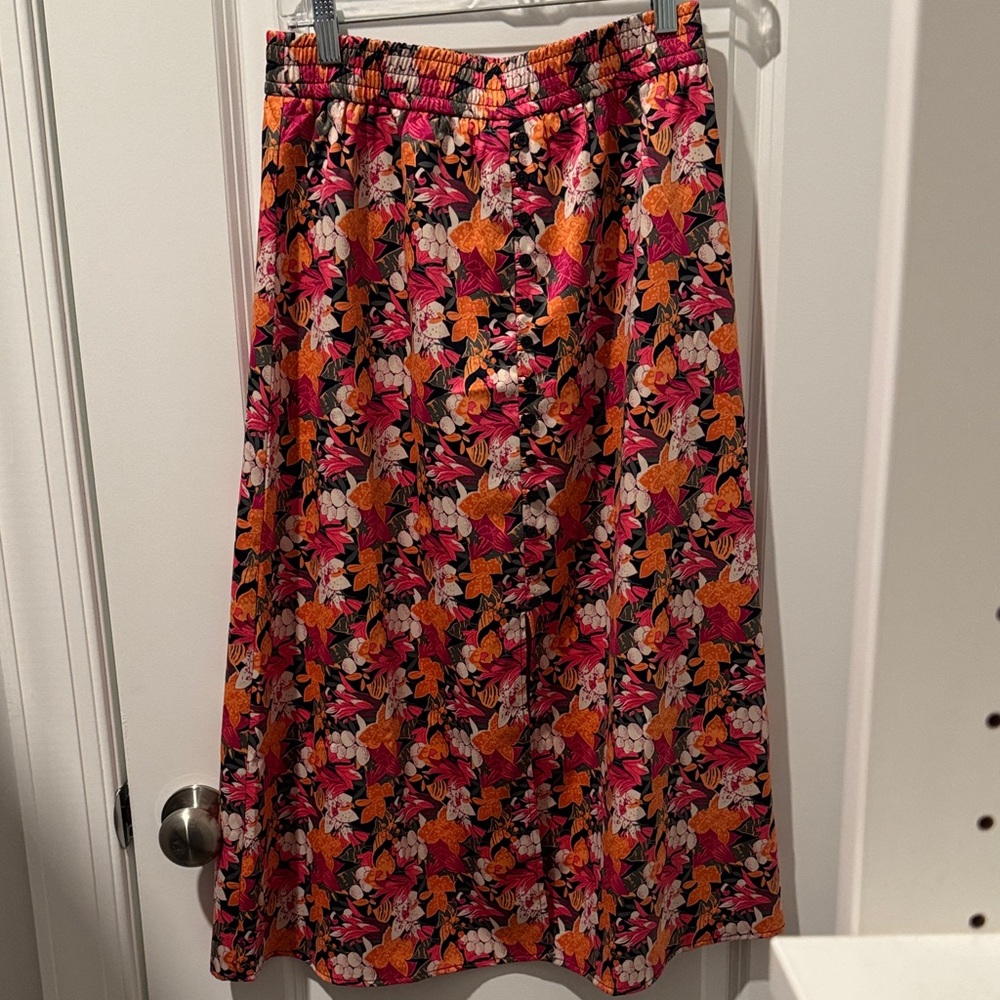 NWT LOFT Outlet Satin Midi Skirt